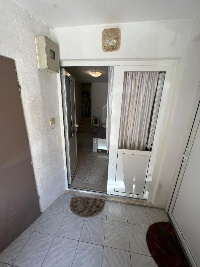 Old Town Apartment Nina 1 สปลิท ภายนอก รูปภาพ