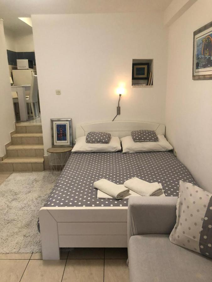 Old Town Apartment Nina 1 สปลิท ภายนอก รูปภาพ